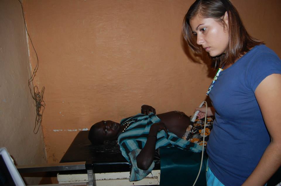MUDr. Mamová pri ultrazvukovom vyšetrení pacientky